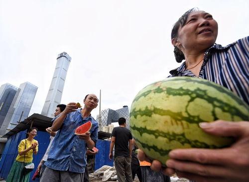 热心的朝阳群众吃瓜爆料,揭秘娱乐圈最新爆料