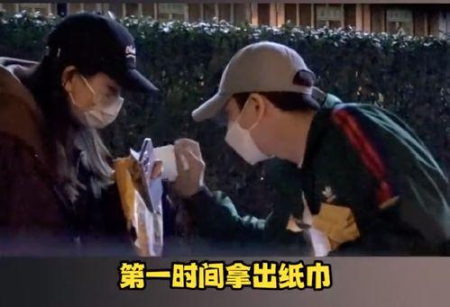 911爆料吃瓜网红领巾,911爆料背后的吃瓜风云